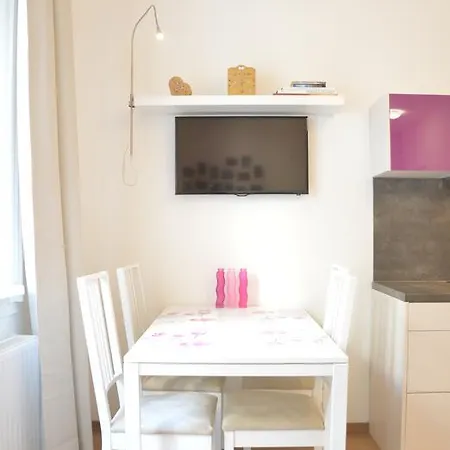 Two Bedroom At Bajcsy * Budapeste